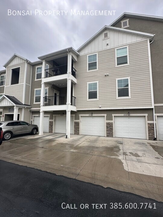 14472 S Selvig Way in Herriman, UT - Building Photo