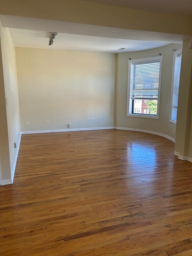 363 E 59th St in Chicago, IL - Building Photo - Building Photo