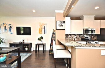 353 E Hancock St in Lansdale, PA - Building Photo - Building Photo