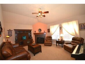 2411 Stagecoach Bend in Leander, TX - Building Photo - Building Photo