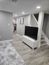 544 E Milton Ave in Rahway, NJ - Foto de edificio - Building Photo