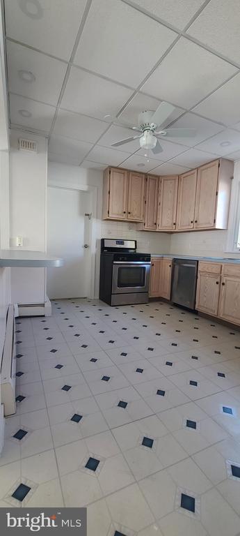 27 N White Horse Pike