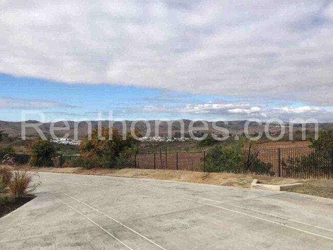 5539 Alexandrine Ct in Oceanside, CA - Building Photo - Building Photo