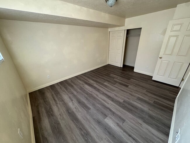 4943 W 4100 S in West Valley City, UT - Building Photo - Building Photo