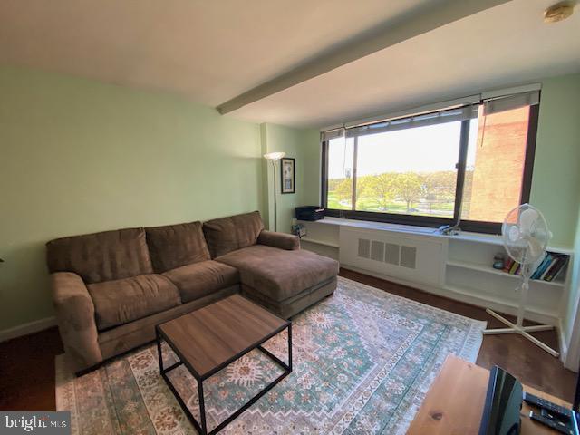property at 1011 Arlington Blvd