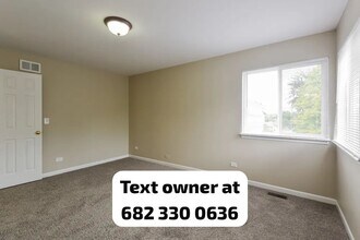 8019 S Oconto Ave in Oak Lawn, IL - Foto de edificio - Building Photo
