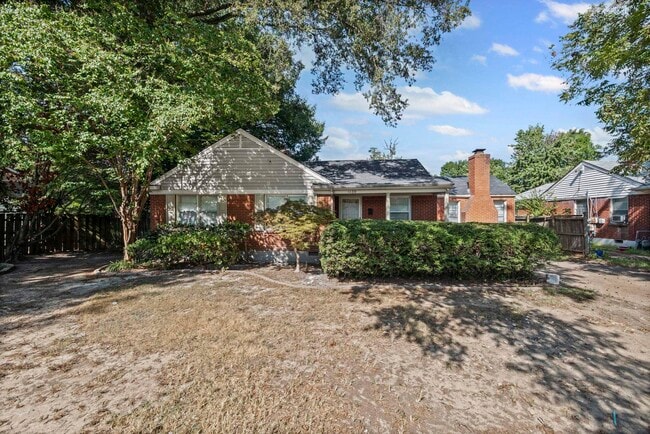 property at 1139 Russwood Rd