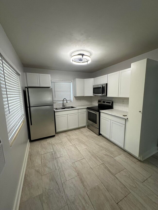 property at 178 E 27th St