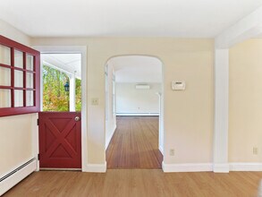 107 Black Rock Tpke in Redding, CT - Building Photo - Building Photo