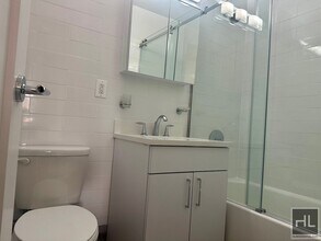 5 AVENUE in New York, NY - Foto de edificio - Building Photo