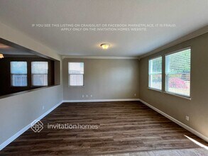 112 Glenwood Cir in Roseville, CA - Building Photo - Building Photo