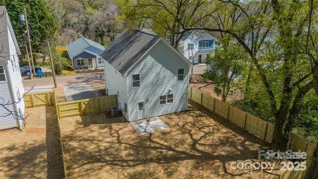 574 Reid St in Belmont, NC - Building Photo - Building Photo