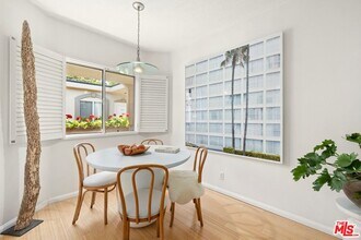 222 7th St in Santa Monica, CA - Building Photo - Building Photo