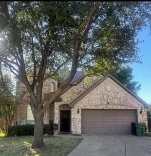 property at 1926 Twin Oaks Cir
