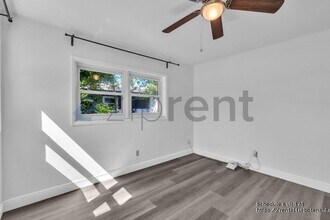 3321 W Iowa Ave in Tampa, FL - Building Photo - Building Photo