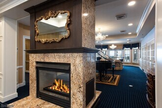 41 Springfield Ave in Summit, NJ - Foto de edificio - Building Photo