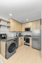 228 E 25th St, Unit 8 in New York, NY - Building Photo - Building Photo