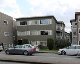 1016 W 12th Ave in Vancouver, BC - Building Photo