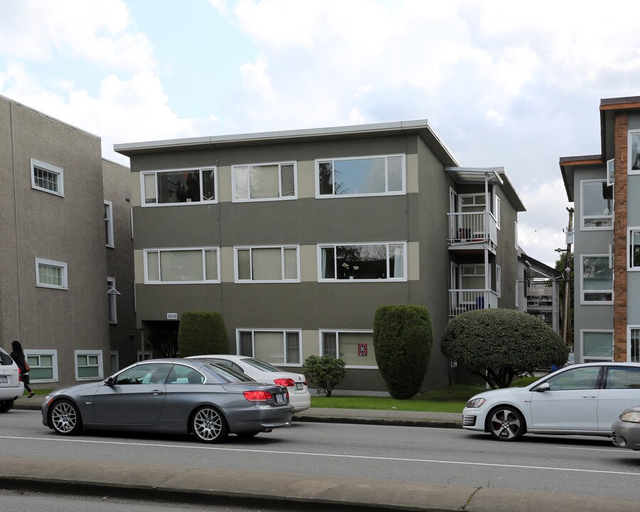 1016 W 12th Ave in Vancouver, BC - Building Photo