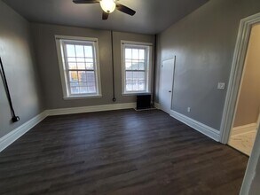 19 W Main St, Unit 4 in Middletown, PA - Building Photo - Building Photo