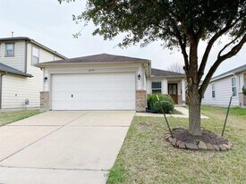 20707 Fair Castle Dr in Cypress, TX - Building Photo