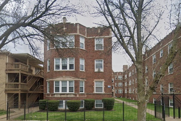 property at 7013 N Ridge Blvd