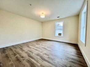 13 Dalby St in Newton, MA - Building Photo - Building Photo
