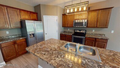 65061 Lagoon Forest Dr in Yulee, FL - Building Photo - Building Photo