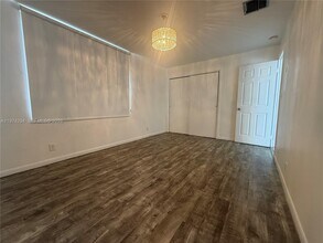 1853 SW 17th St in Miami, FL - Building Photo - Building Photo