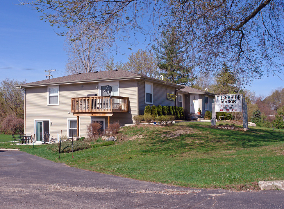 Creekside Manor Apartments in Imlay City, MI - Building Photo