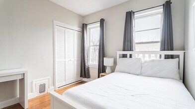 17 Cawfield St in Boston, MA - Foto de edificio - Building Photo