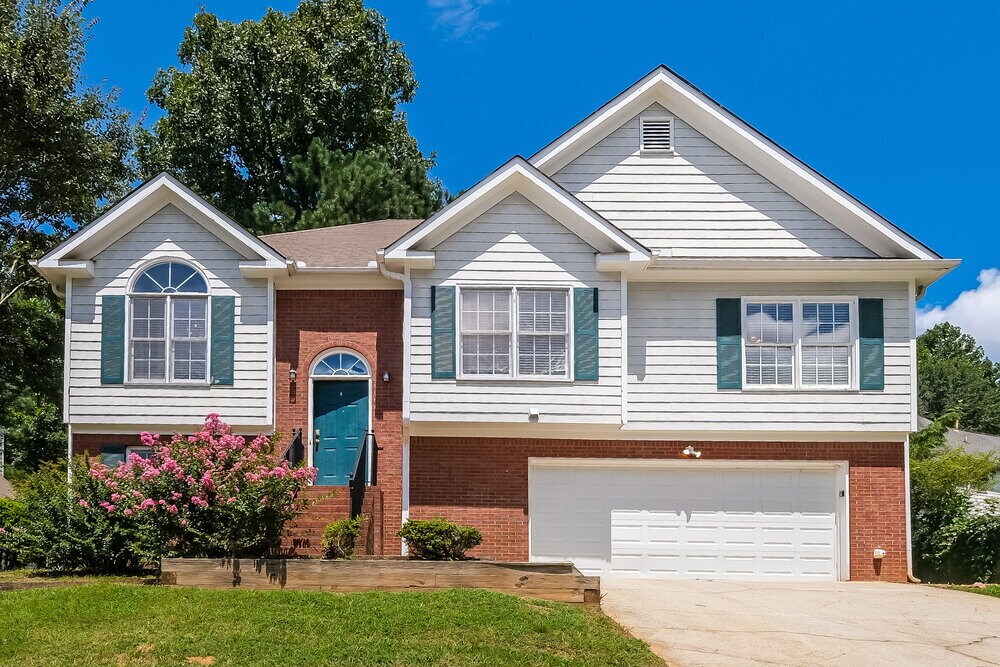 605 Oxford Crest Ct NW in Lawrenceville, GA - Building Photo