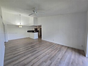 10781 Cleary Blvd in Plantation, FL - Building Photo - Building Photo