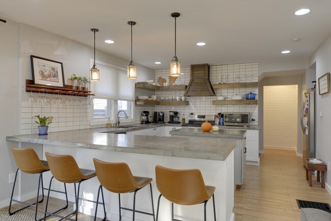 266 King St W, Unit B in St. Paul, MN - Building Photo - Building Photo