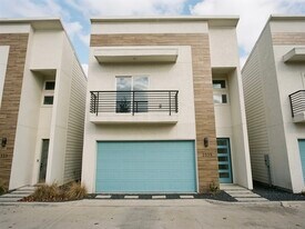 2335 Paul Quinn St in Houston, TX - Building Photo