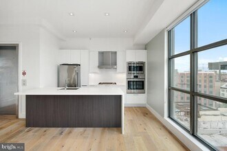 240 N 2nd St in Philadelphia, PA - Building Photo - Building Photo