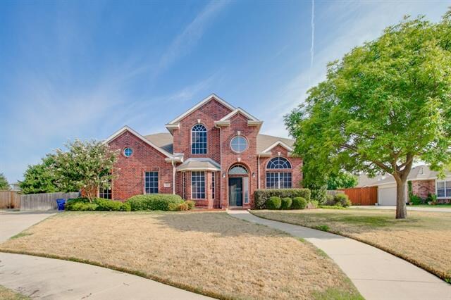 property at 463 Lakehurst Dr