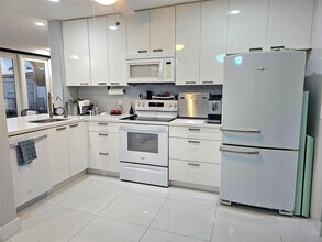 3680 NE 16th Ave in Oakland Park, FL - Building Photo - Building Photo