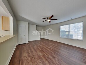 109 Peterborough Dr in Mooresville, NC - Foto de edificio - Building Photo