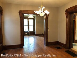 101 W Hubbard Ave in Columbus, OH - Foto de edificio - Building Photo