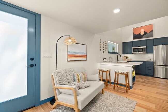 960 NE Norton Ave in Bend, OR - Building Photo - Building Photo