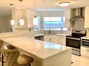3581 Simms St in Hollywood, FL - Building Photo - Building Photo