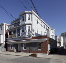 100 Knight St in Providence, RI - Foto de edificio - Building Photo