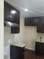 2403 251st St in Lomita, CA - Building Photo