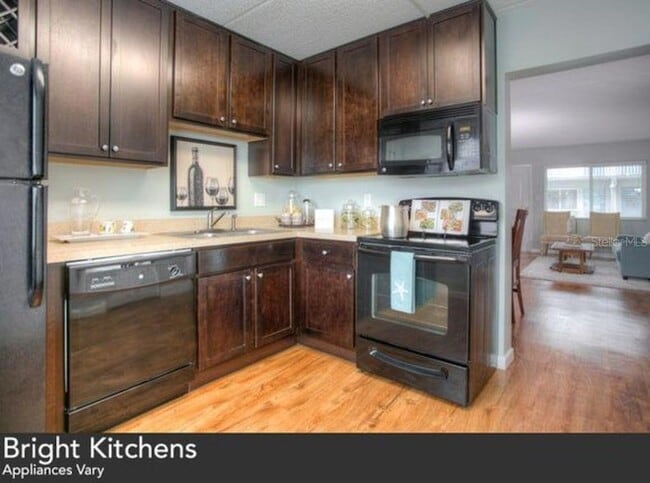 1846 Shore Dr S, Unit 103 in South Pasadena, FL - Building Photo - Building Photo