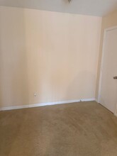 5627 Hornaday Rd in Greensboro, NC - Building Photo - Building Photo