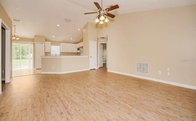 3215 40th Ave W in Bradenton, FL - Building Photo - Building Photo