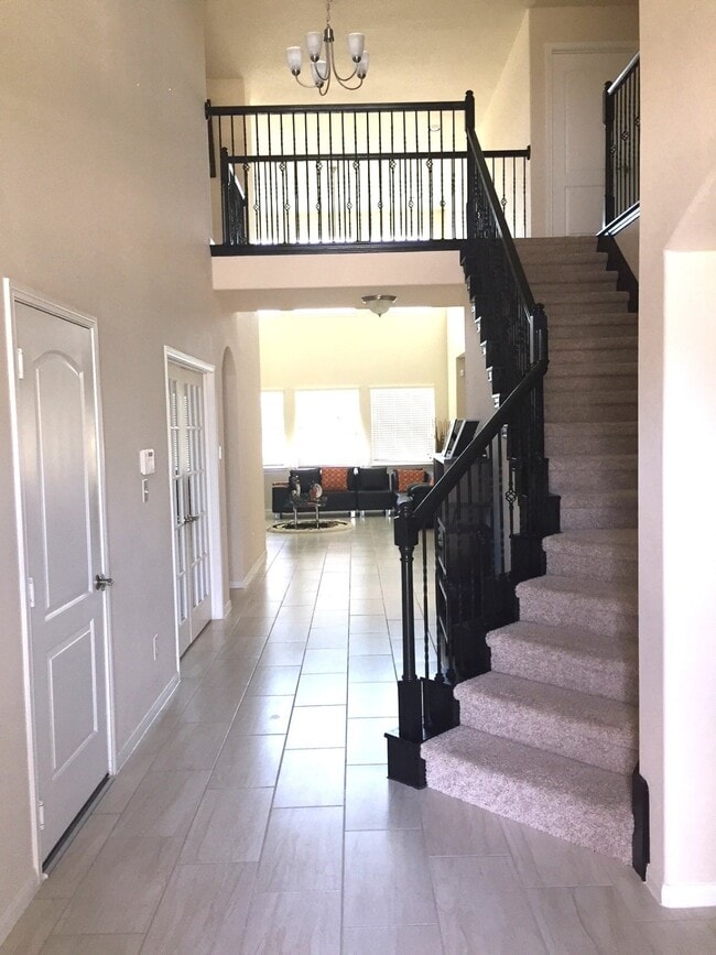 9223 Monarch Field Ln