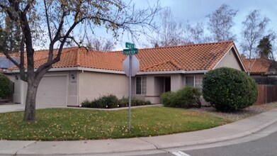 5033 Charter Rd in Rocklin, CA - Building Photo - Building Photo