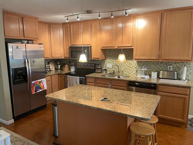 property at 10423 Decatur Cir